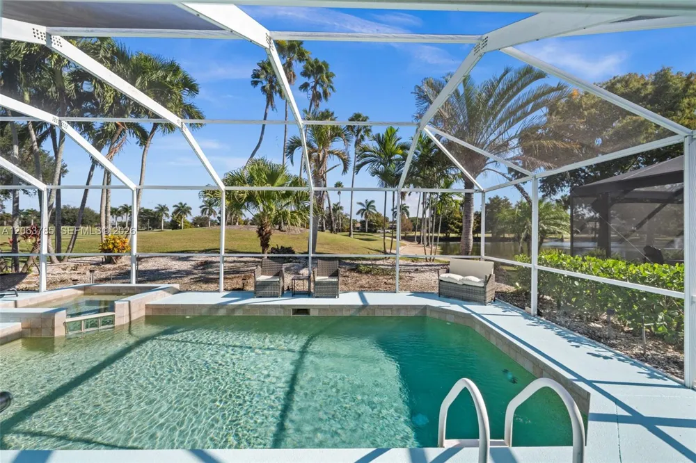 21489 SHERIDAN RUN Estero, FL 33928