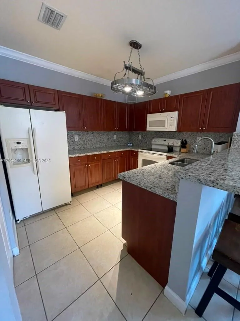 9217 SW 227th St #12 Cutler Bay, FL 33190