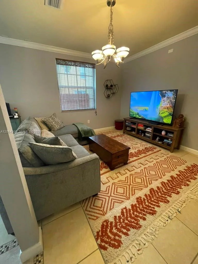 9217 SW 227th St #12 Cutler Bay, FL 33190