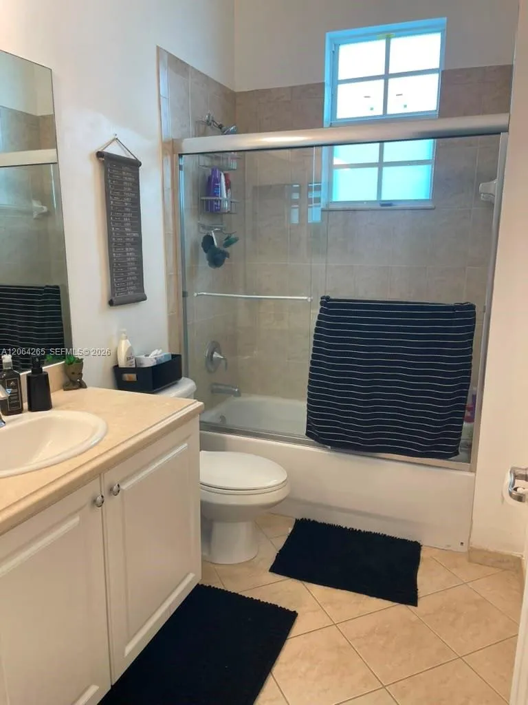 9217 SW 227th St #12 Cutler Bay, FL 33190