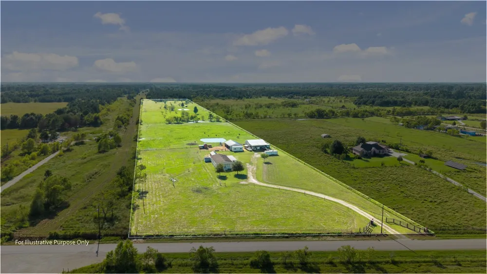 734 County Road 3011 Dayton, TX 77535