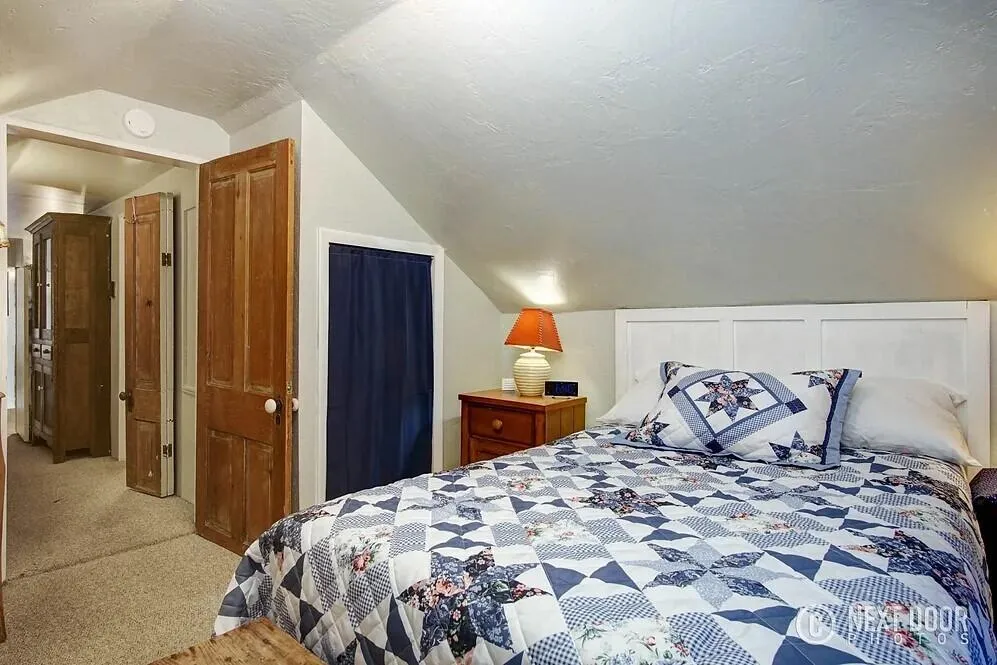 706 W Loomis Street Ludington City, MI 49431