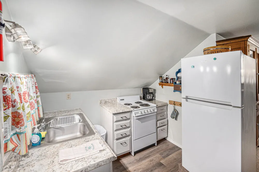 706 W Loomis Street Ludington City, MI 49431