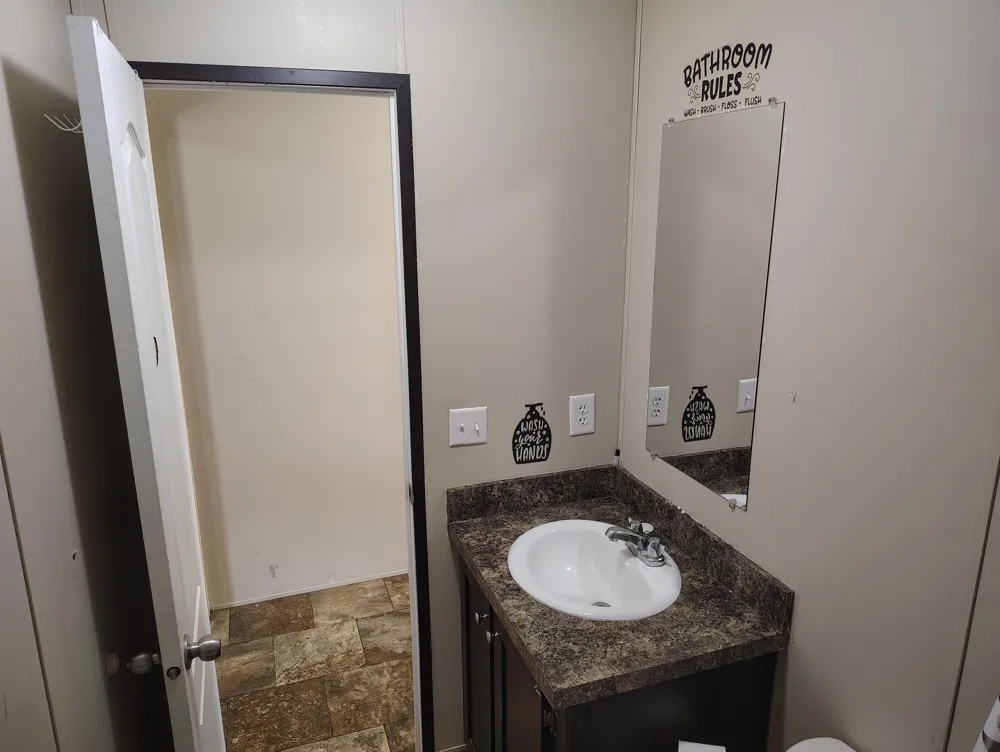 3891 Casper Avenue NW Alpine Township, MI 49544