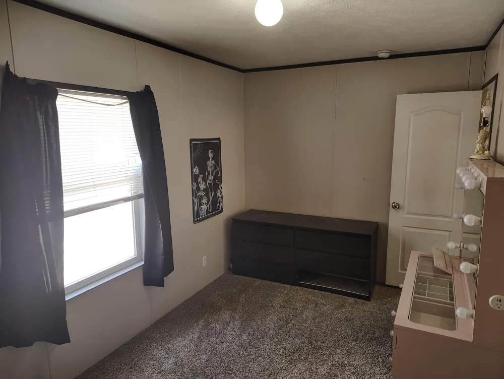 3891 Casper Avenue NW Alpine Township, MI 49544