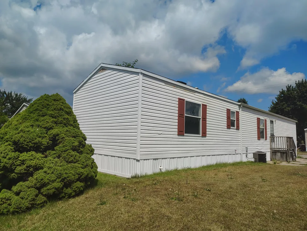 3891 Casper Avenue NW Alpine Township, MI 49544