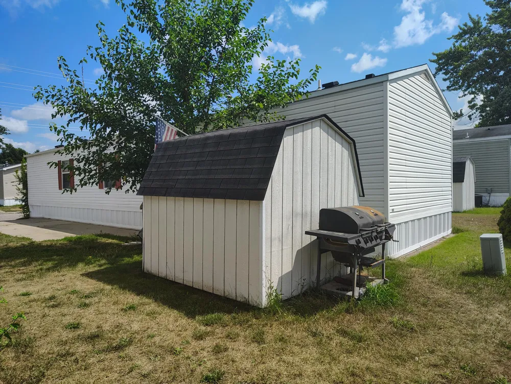 3891 Casper Avenue NW Alpine Township, MI 49544