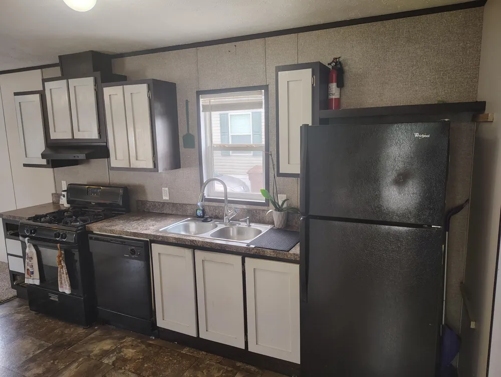 3891 Casper Avenue NW Alpine Township, MI 49544