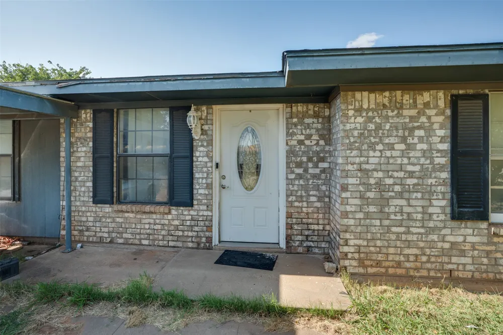 1308 Mockingbird Street Iowa Park, TX 76367