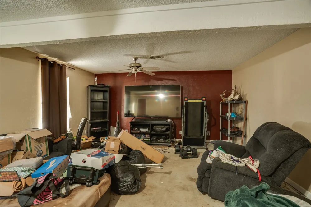 1308 Mockingbird Street Iowa Park, TX 76367