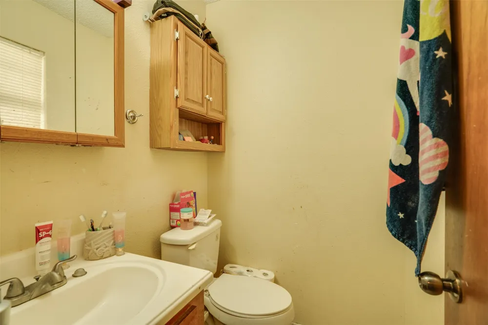 1308 Mockingbird Street Iowa Park, TX 76367