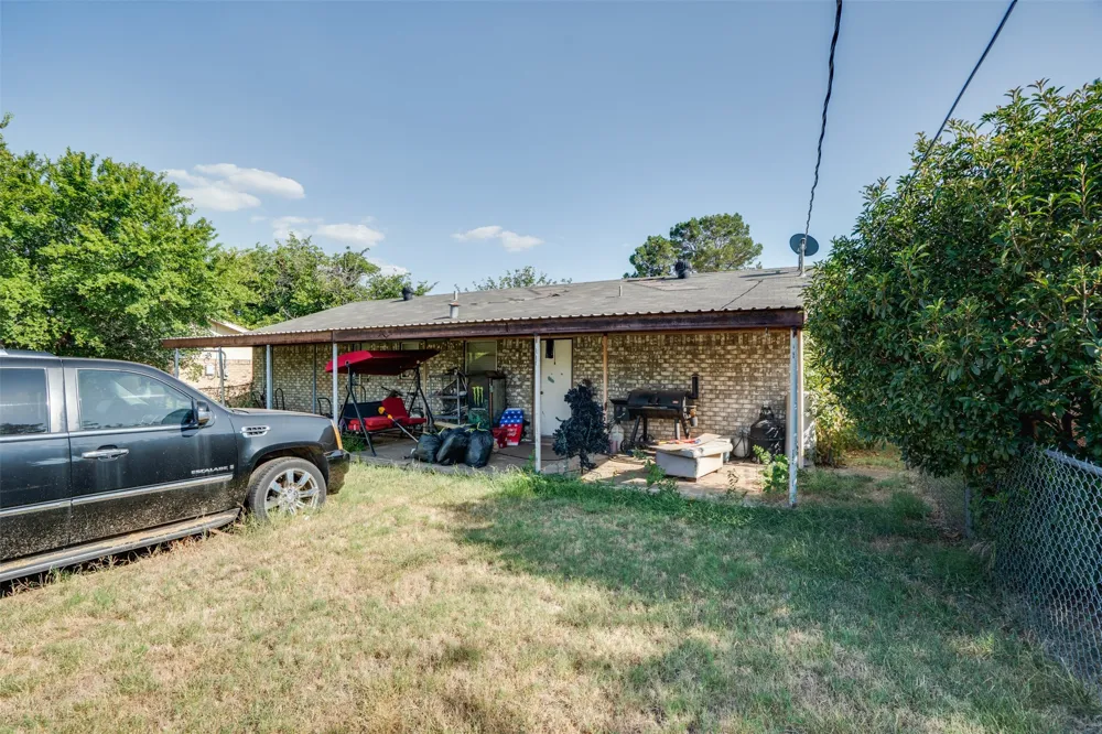 1308 Mockingbird Street Iowa Park, TX 76367