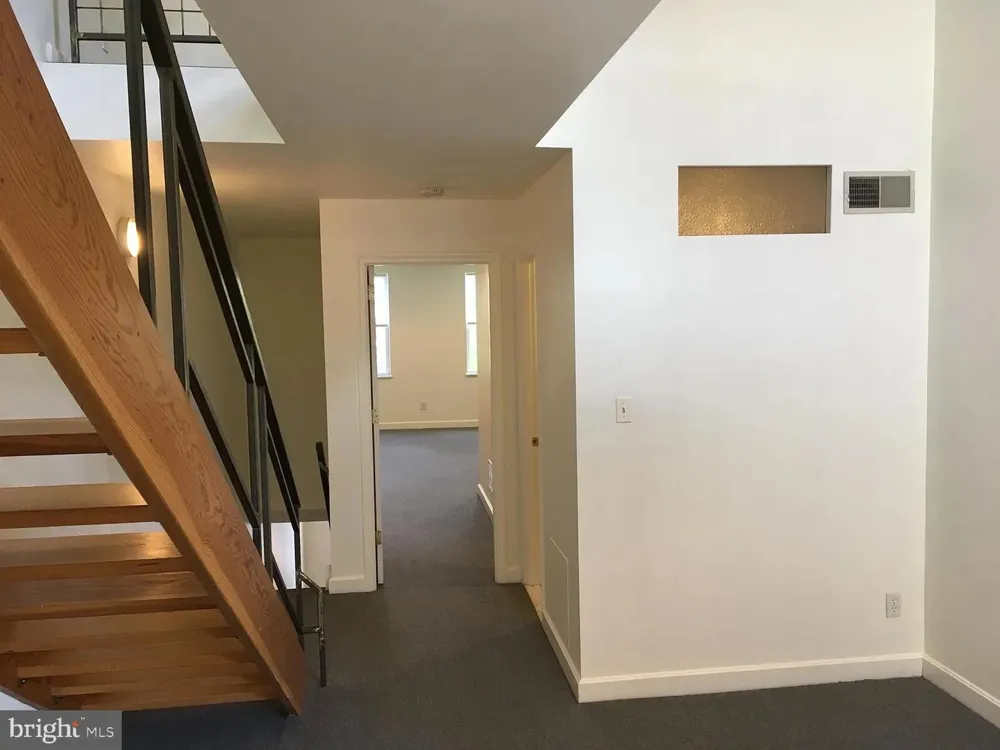 706 2ND STREET #A Philadelphia, PA 19123