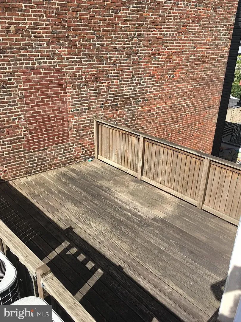 706 2ND STREET #A Philadelphia, PA 19123