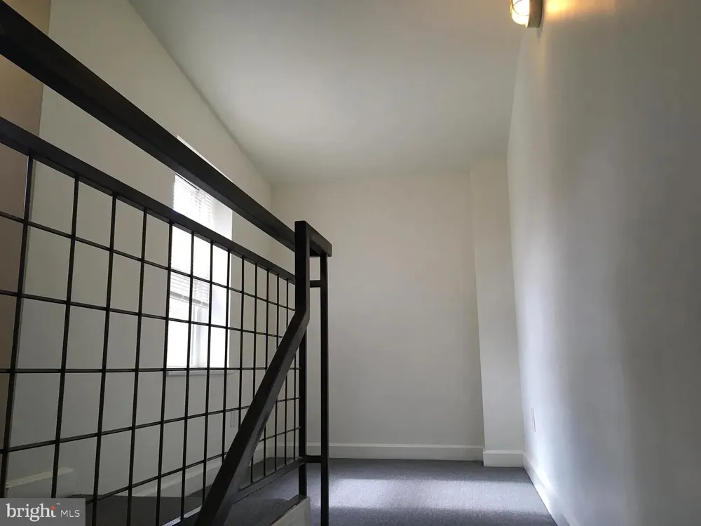 706 2ND STREET #A Philadelphia, PA 19123
