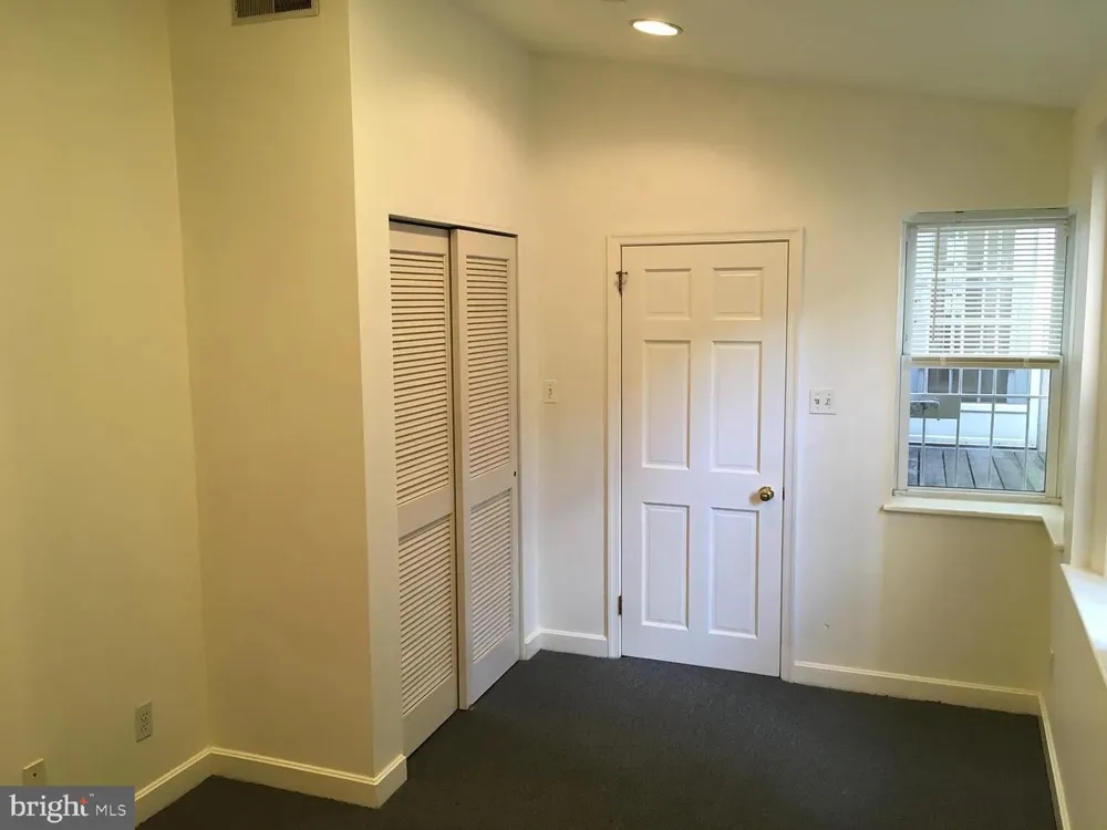 706 2ND STREET #A Philadelphia, PA 19123