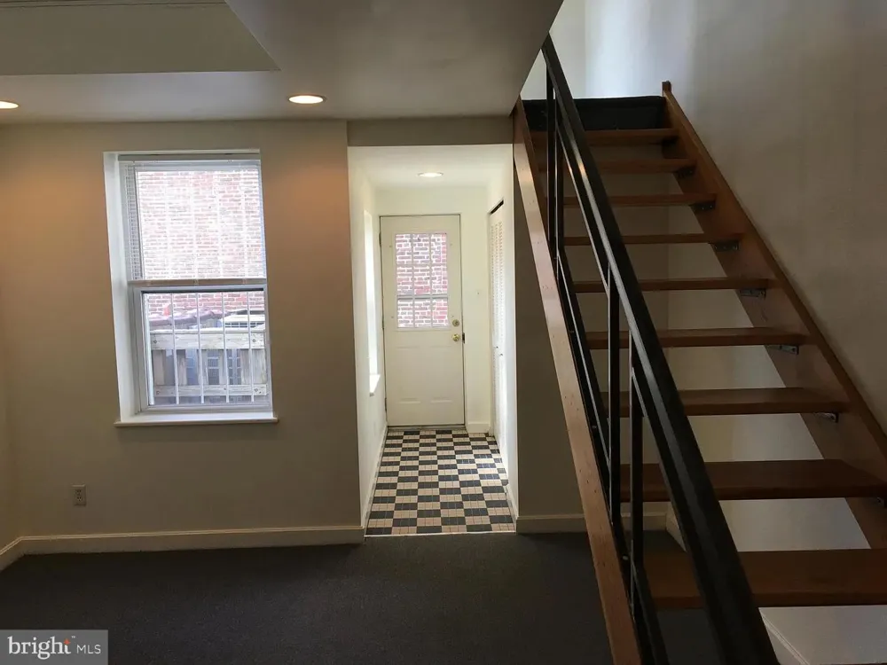 706 2ND STREET #A Philadelphia, PA 19123