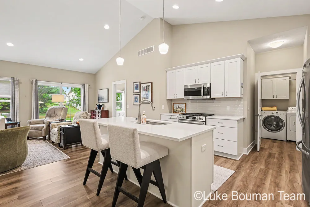 1420 Eagle Shore Court Hudsonville, MI 49426