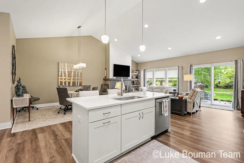 1420 Eagle Shore Court Hudsonville, MI 49426