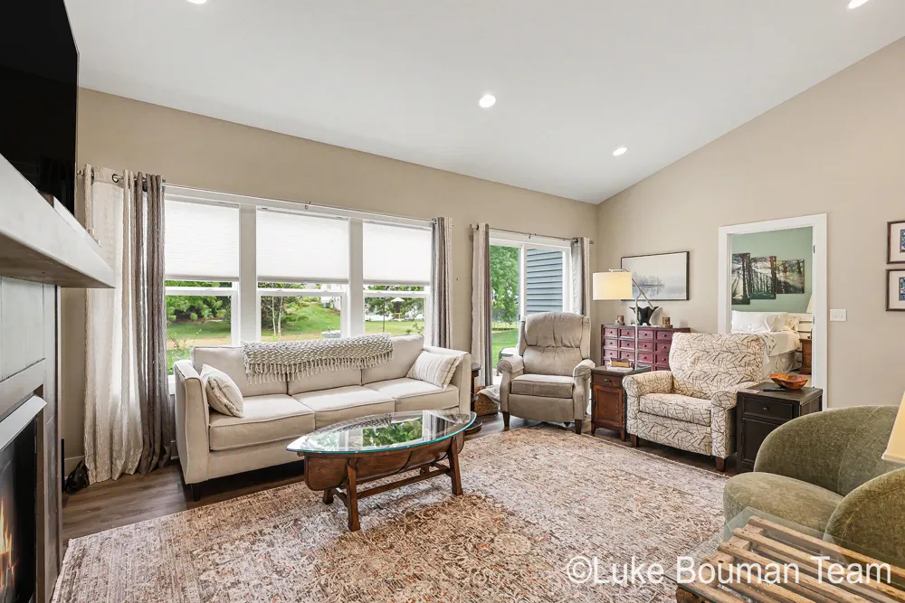 1420 Eagle Shore Court Hudsonville, MI 49426