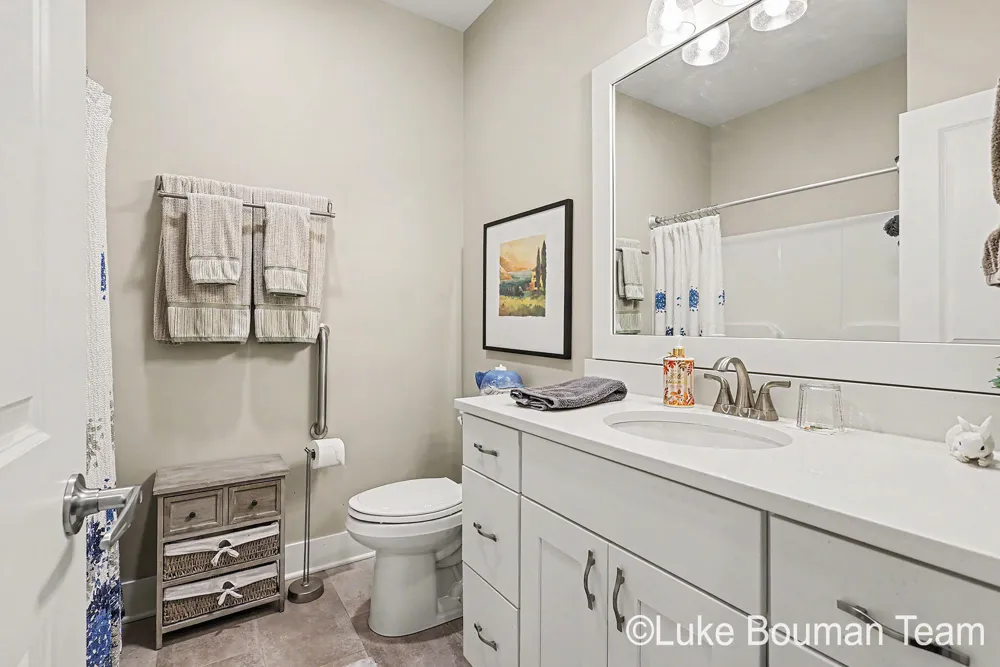 1420 Eagle Shore Court Hudsonville, MI 49426