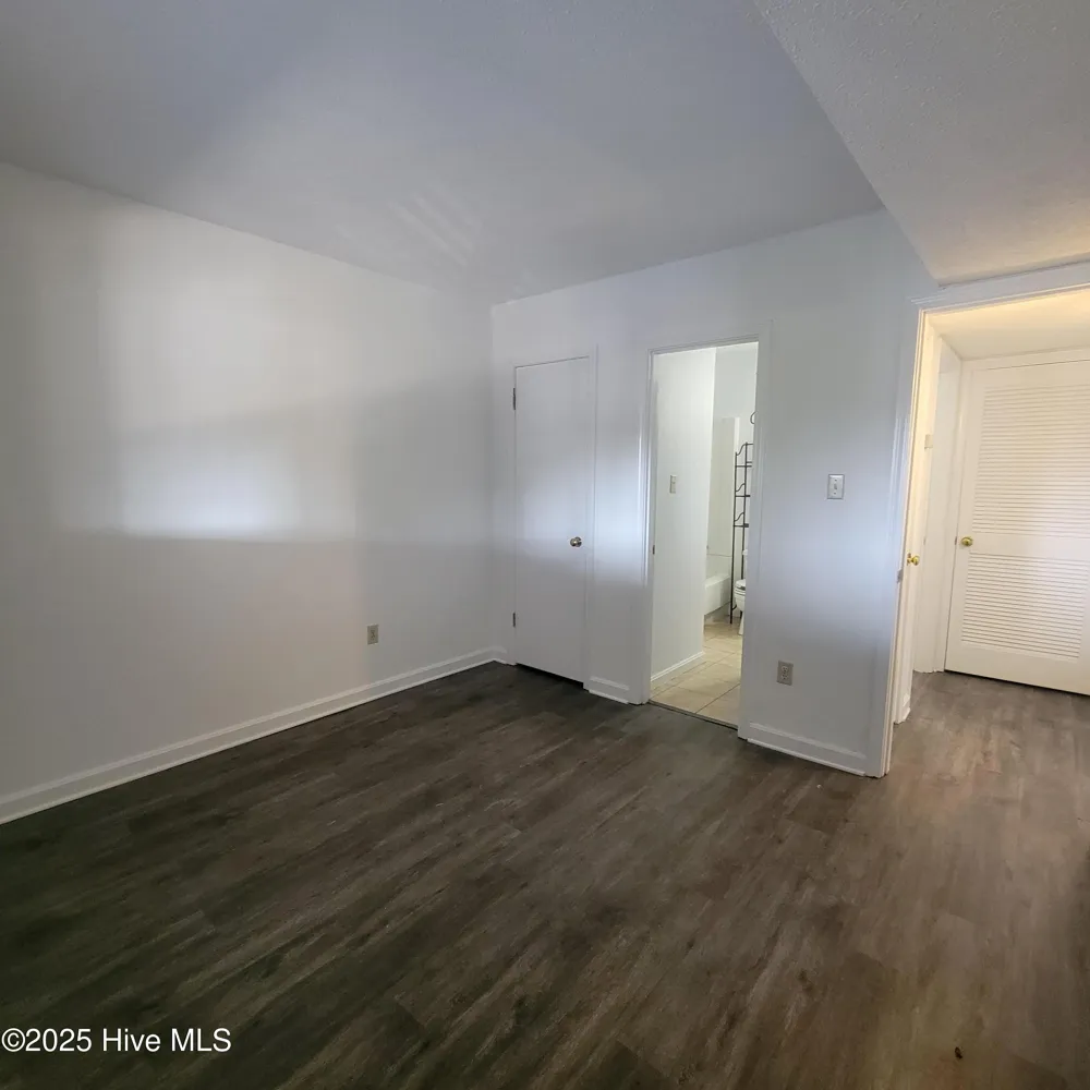 313 Lake Place Condo Drive Elizabethtown, NC 28337