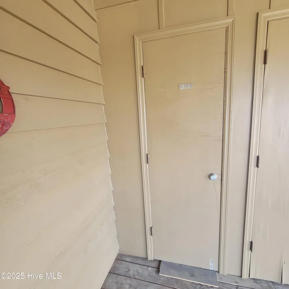 313 Lake Place Condo Drive Elizabethtown, NC 28337