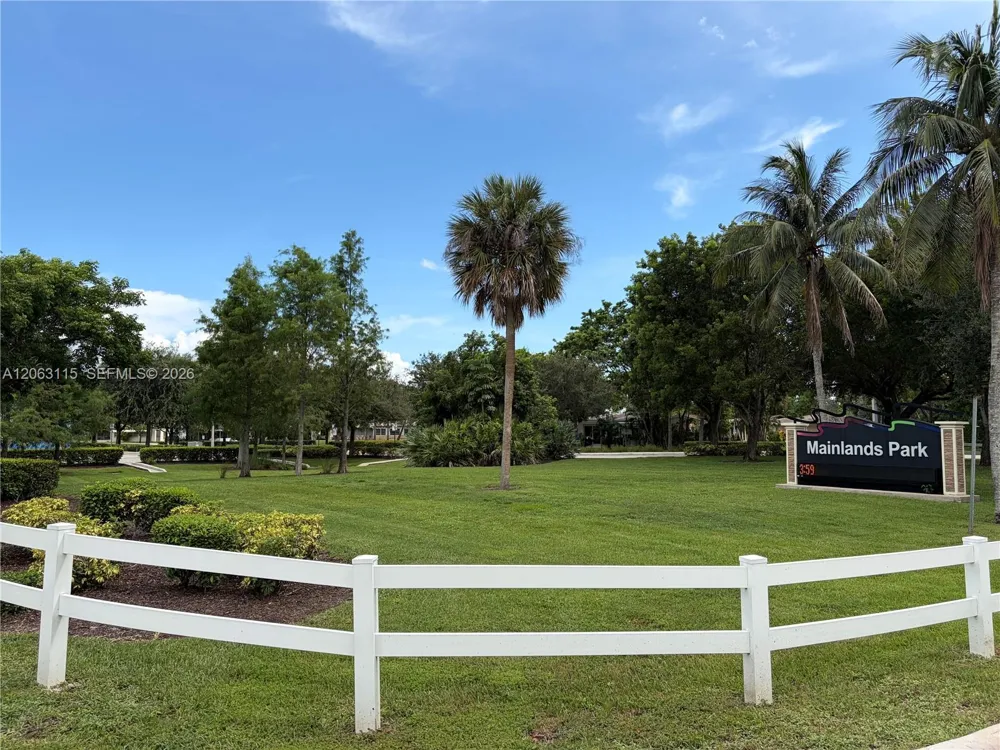 4922 NW 48th Ter #4922 Tamarac, FL 33319