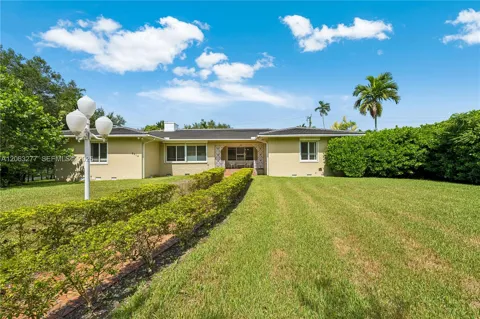 2514 E Granada Blvd #n/a