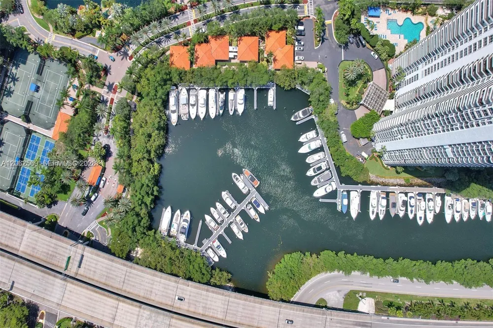 3575 Mystic Pointe Dr SLIP 97 Aventura, FL 33180