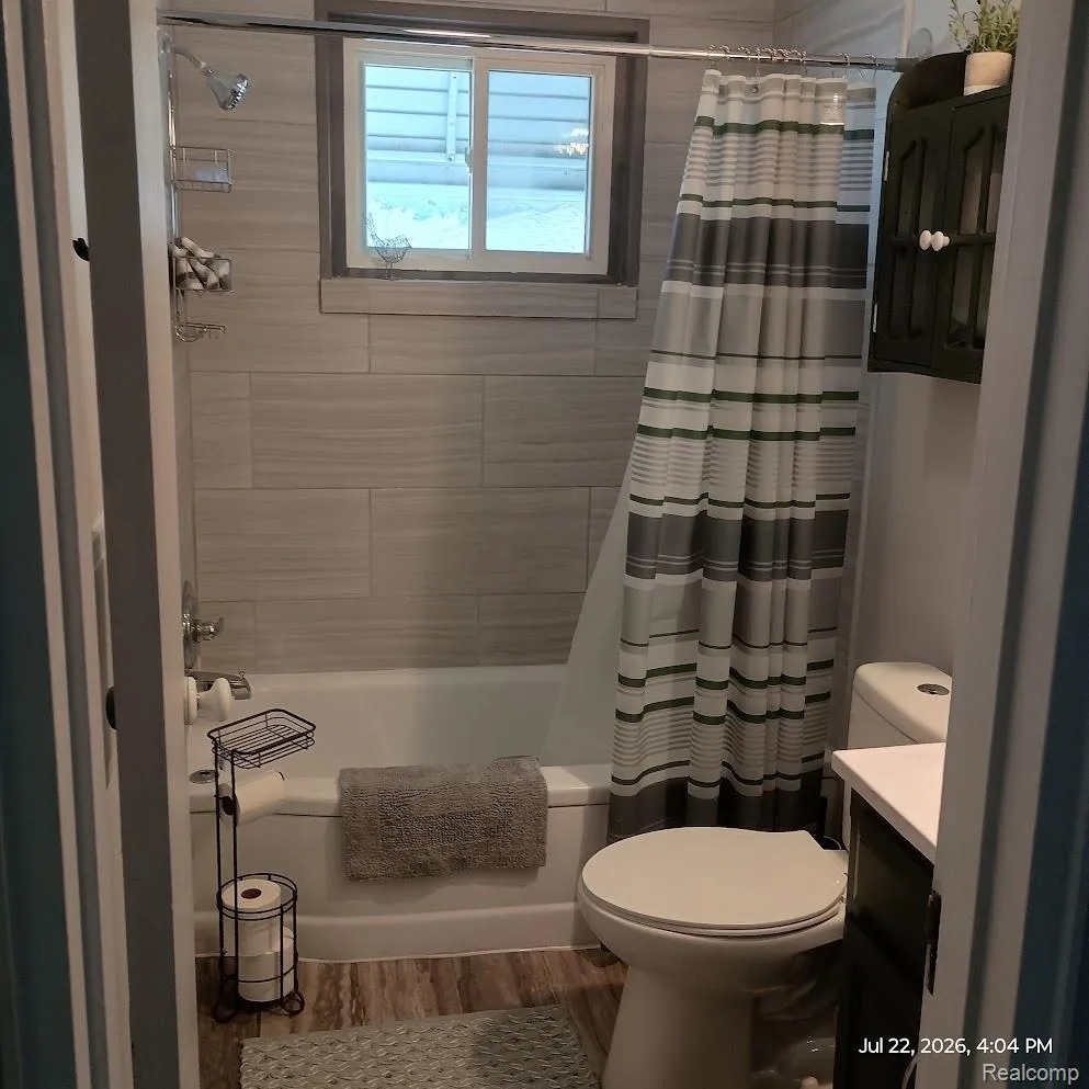 25880 Groveland Street Roseville City, MI 48066