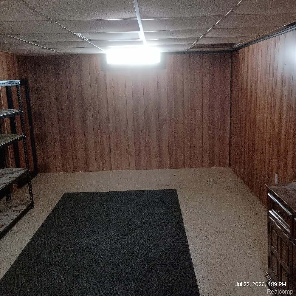 25880 Groveland Street Roseville City, MI 48066