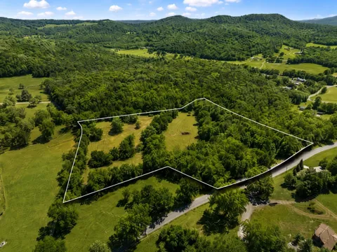 180 Lake Hollow Rd