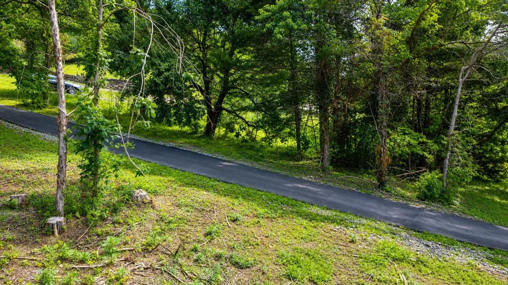 180 Lake Hollow Rd Woodbury, TN 37190