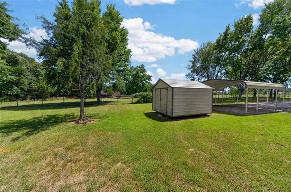 173 An County Road 2234 Palestine, TX 75803