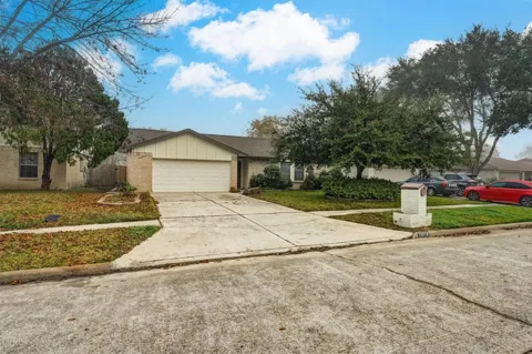 10118 Fernstone Lane