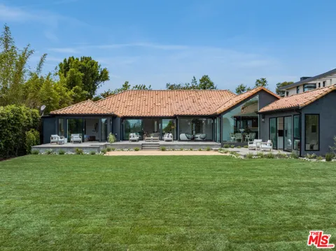 992 Napoli Drive