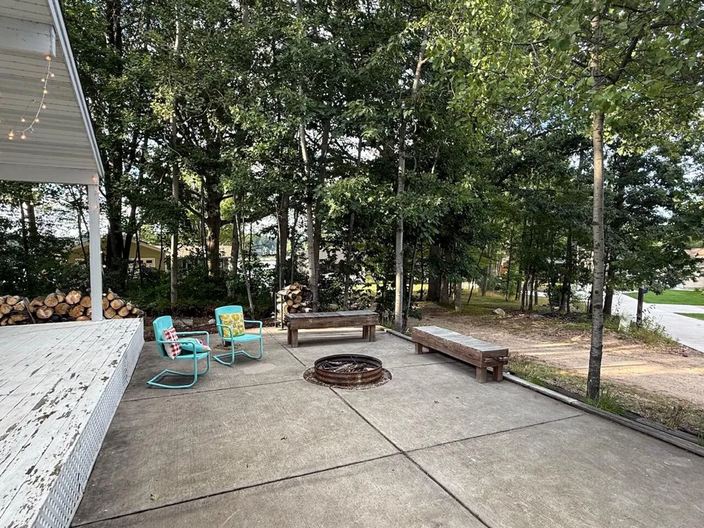 7887 Sixth Street Canadian Lakes, MI 49346
