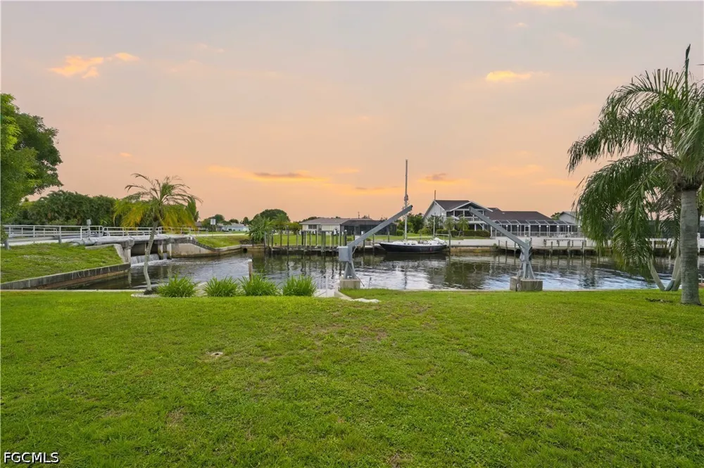 SE 20th Court Cape Coral, FL 33990