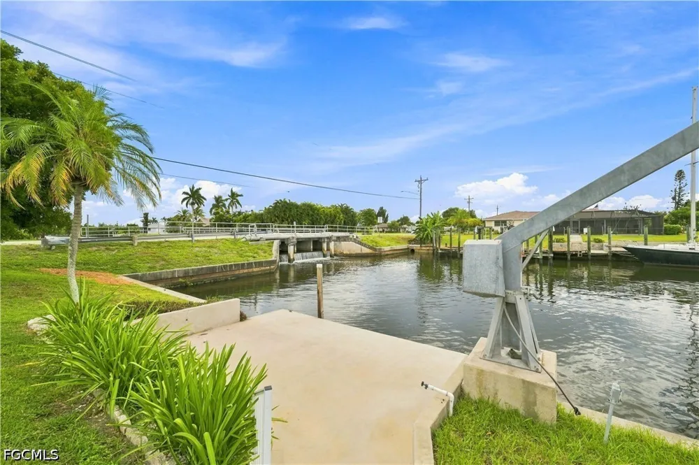 SE 20th Court Cape Coral, FL 33990