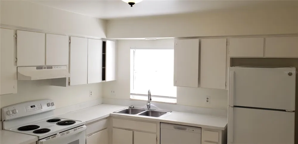 16106 SAGEBRUSH ROAD Tampa, FL 33618