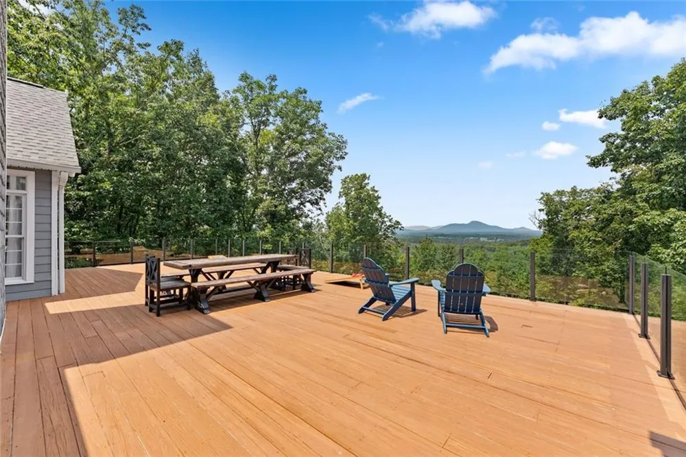 265 Lynda Lane Cleveland, GA 30528