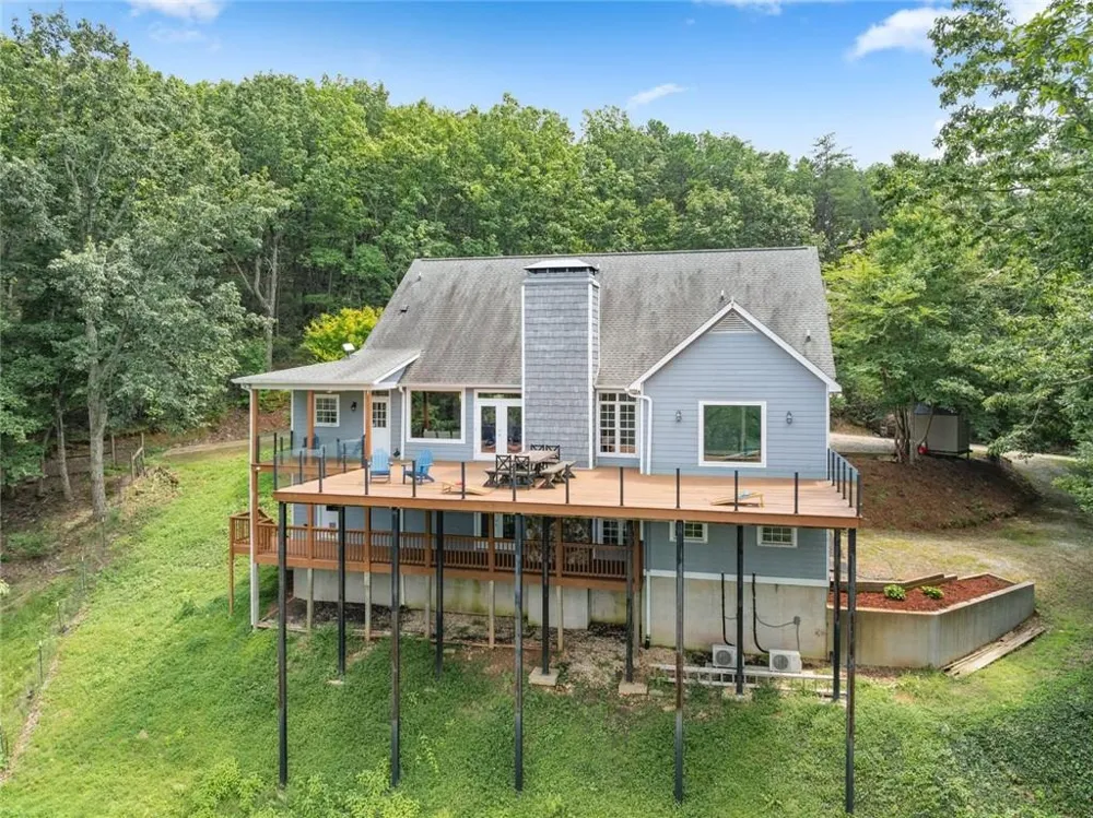 265 Lynda Lane Cleveland, GA 30528