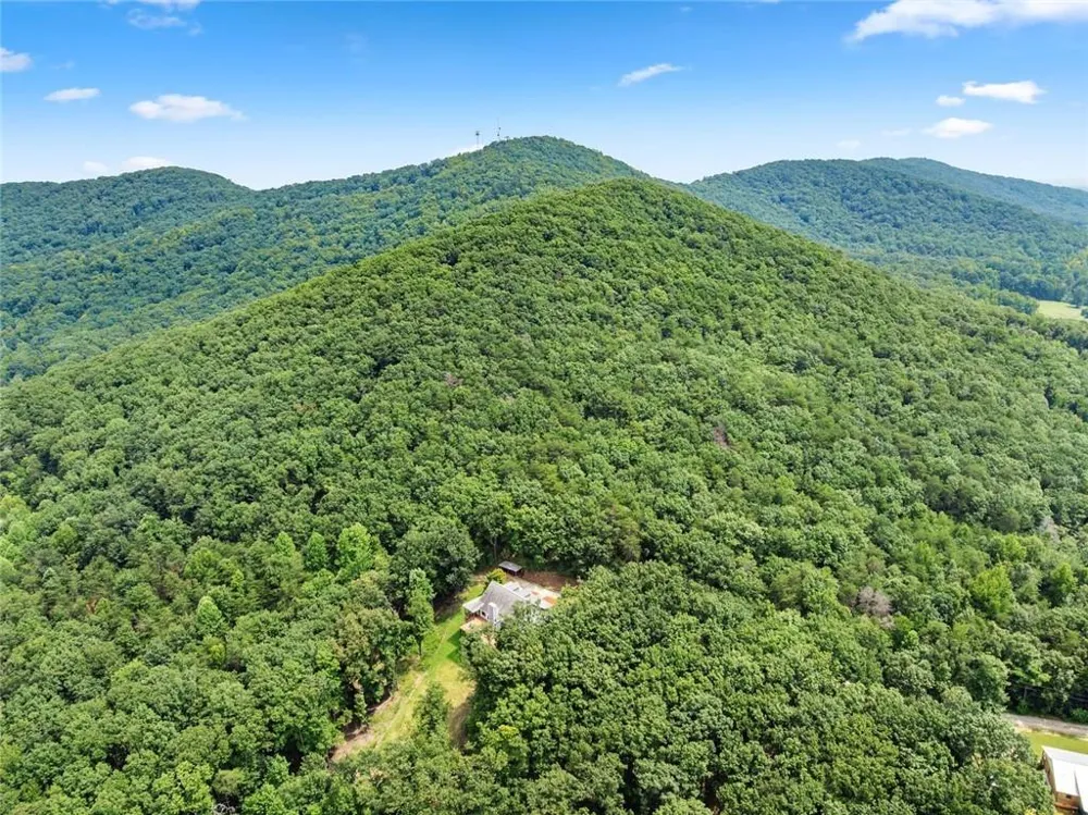 265 Lynda Lane Cleveland, GA 30528