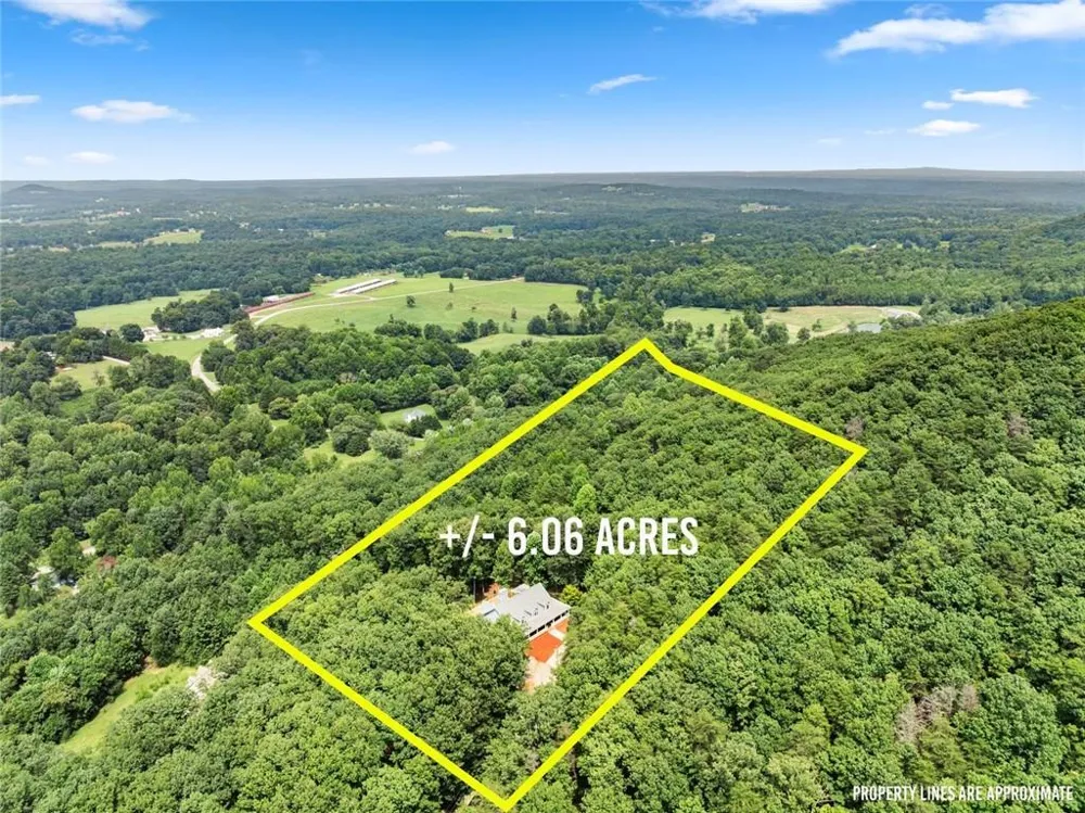 265 Lynda Lane Cleveland, GA 30528
