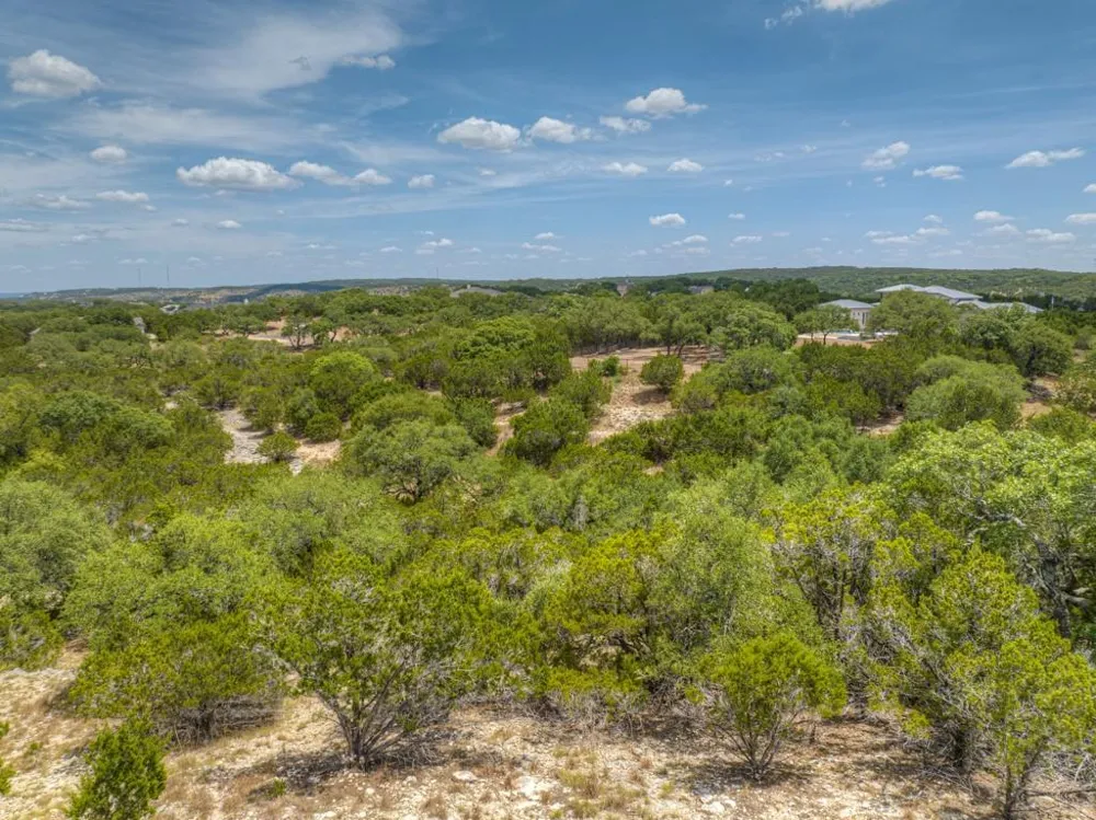 1860 Rush Creek Canyon Lake, TX 78133