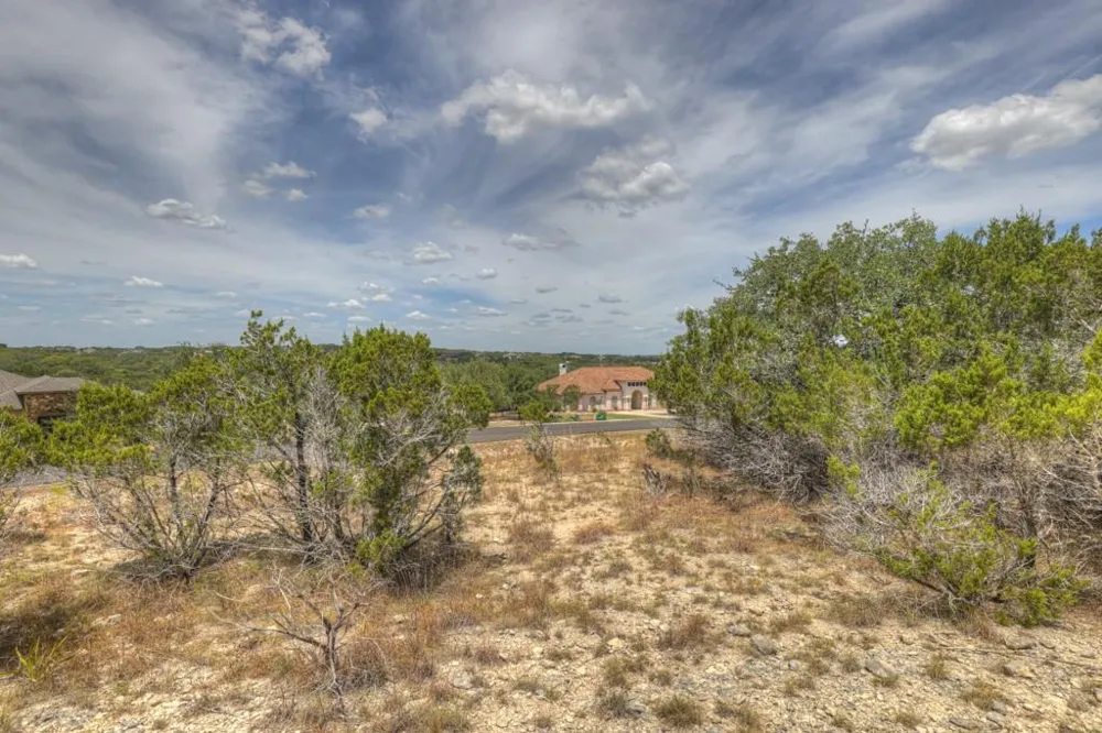 1860 Rush Creek Canyon Lake, TX 78133