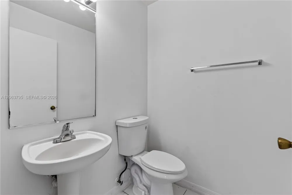 14156 SW 163rd Ter Miami, FL 33177