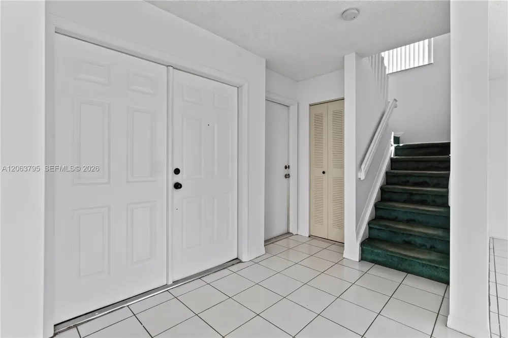 14156 SW 163rd Ter Miami, FL 33177