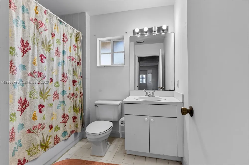 14156 SW 163rd Ter Miami, FL 33177